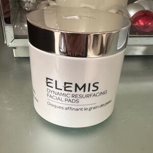 ELEMIS Resurfacing Pads in White and Silver